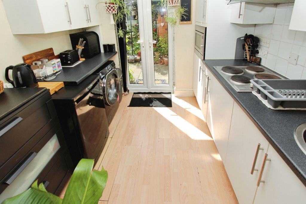 Additional image 2 of 2 bed flat for saleVictoria Street, Long Eaton, Long Eaton NG10