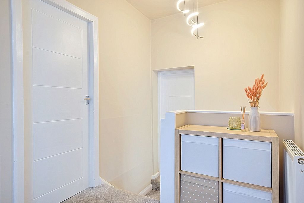 Additional image 14 of 4 bed terraced house for saleLaverock Lane, Brighouse, West Yorkshire HD6
