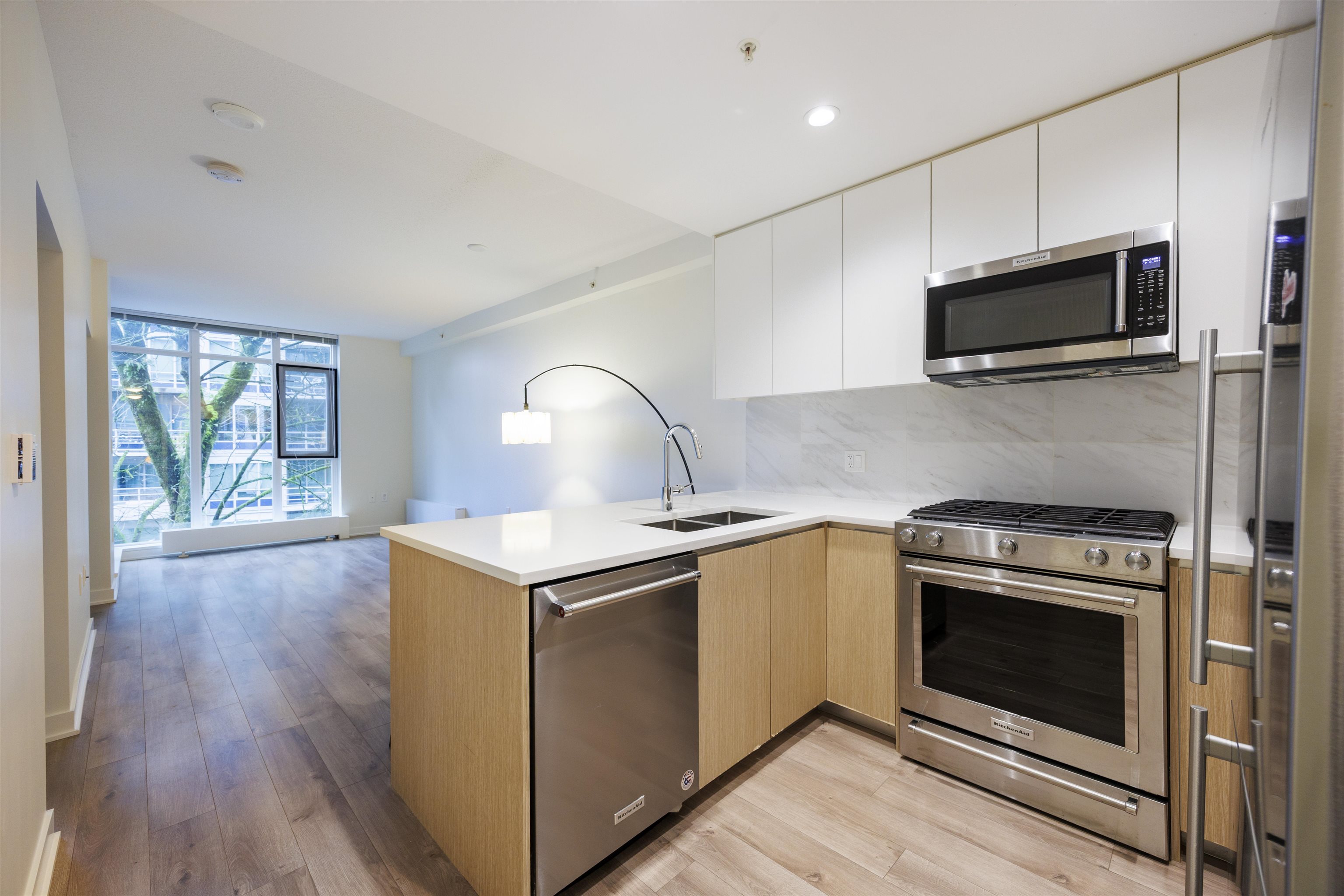 Additional image 5 of 207-8940 University Crescent, Burnaby, BC, V5A 0E7