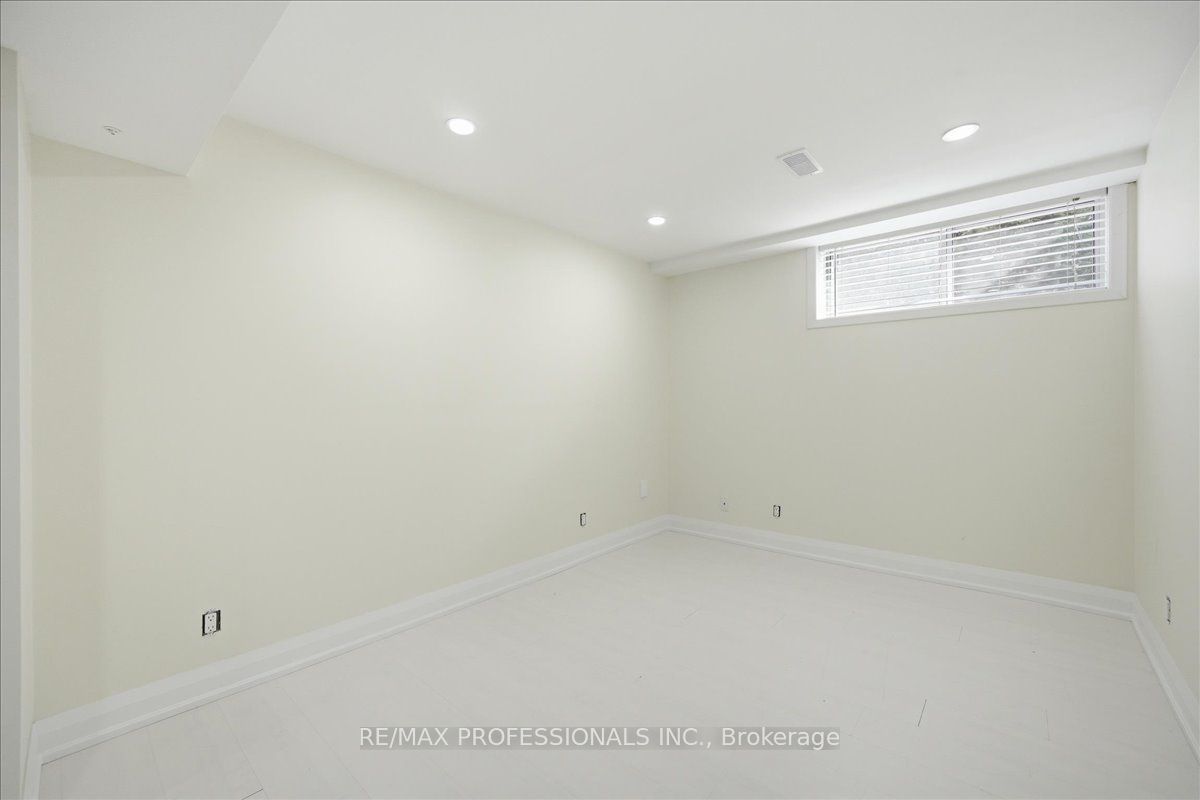 Additional image 5 of D-9611 Keele Street, Vaughan, ON, L6A 1M1