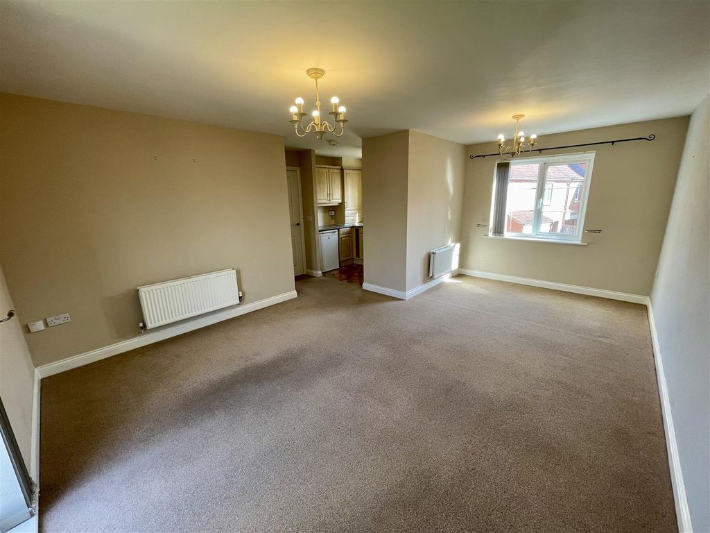 2 bed flat for saleCollingsway, West Park DL2 photo 2