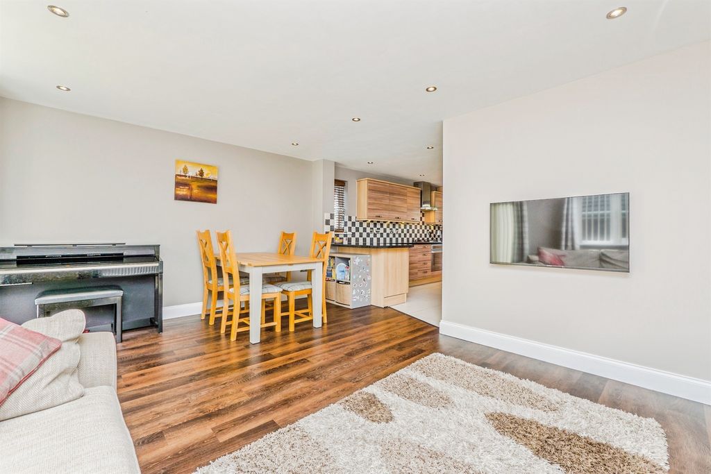 Additional image 4 of 3 bed property for saleFfordd Nowell, Penylan, Cardiff CF23