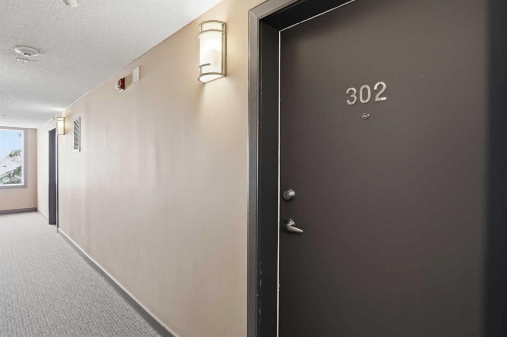Additional image 4 of 302-108 Country Village Circle NE, Calgary, AB, T3K 0E3