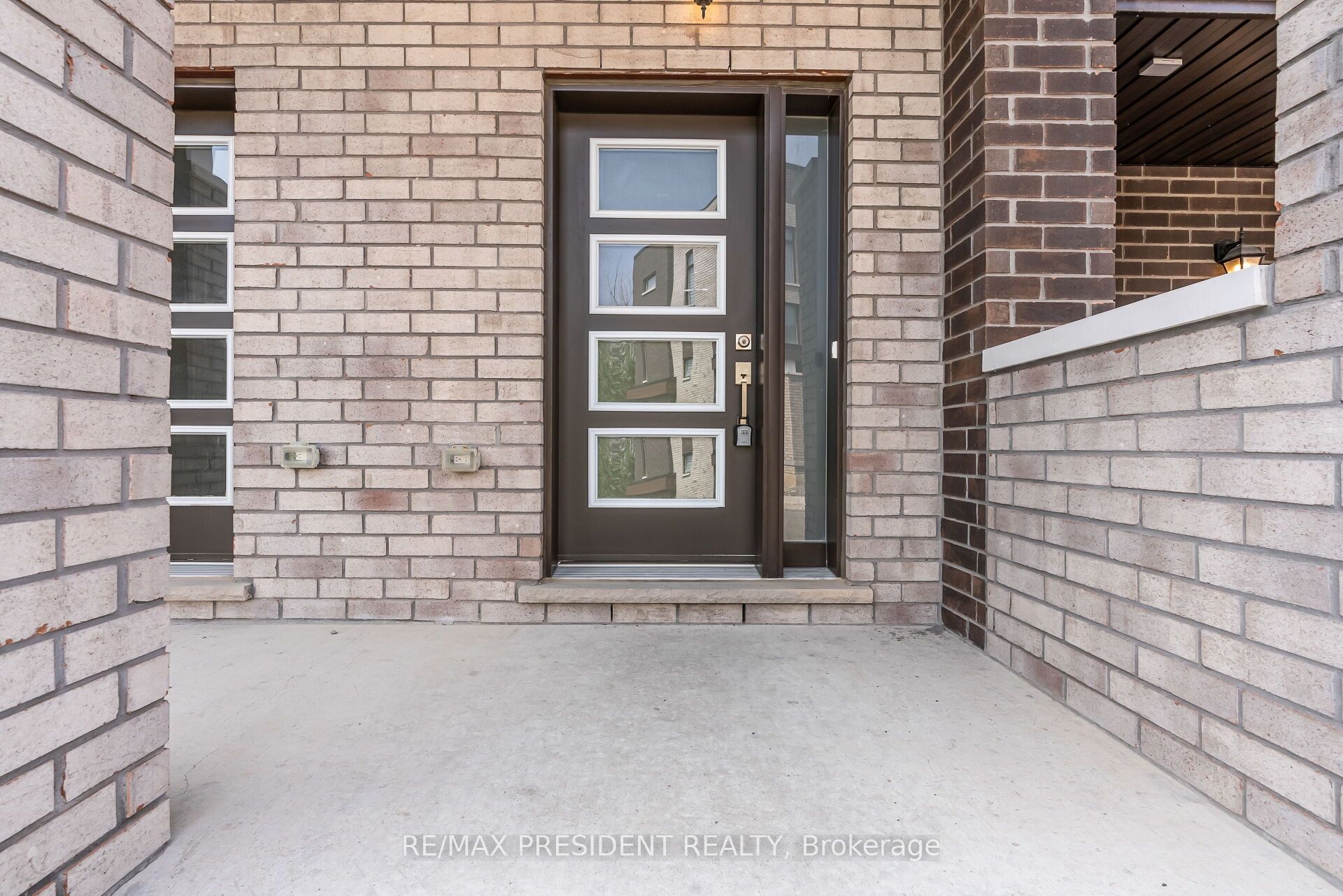 Additional image 5 of 34 Queenpost Drive E, Brampton, ON, L6Y 6L2