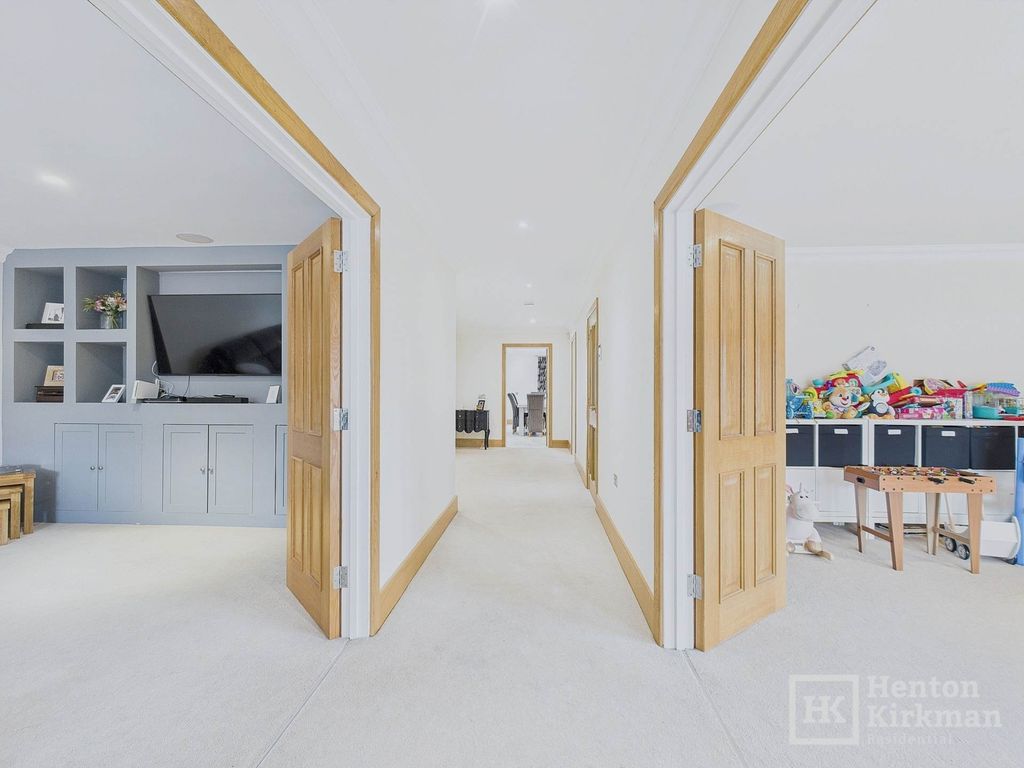Additional image 9 of 5 bed detached house for saleNoak Hill Road, Billericay CM12