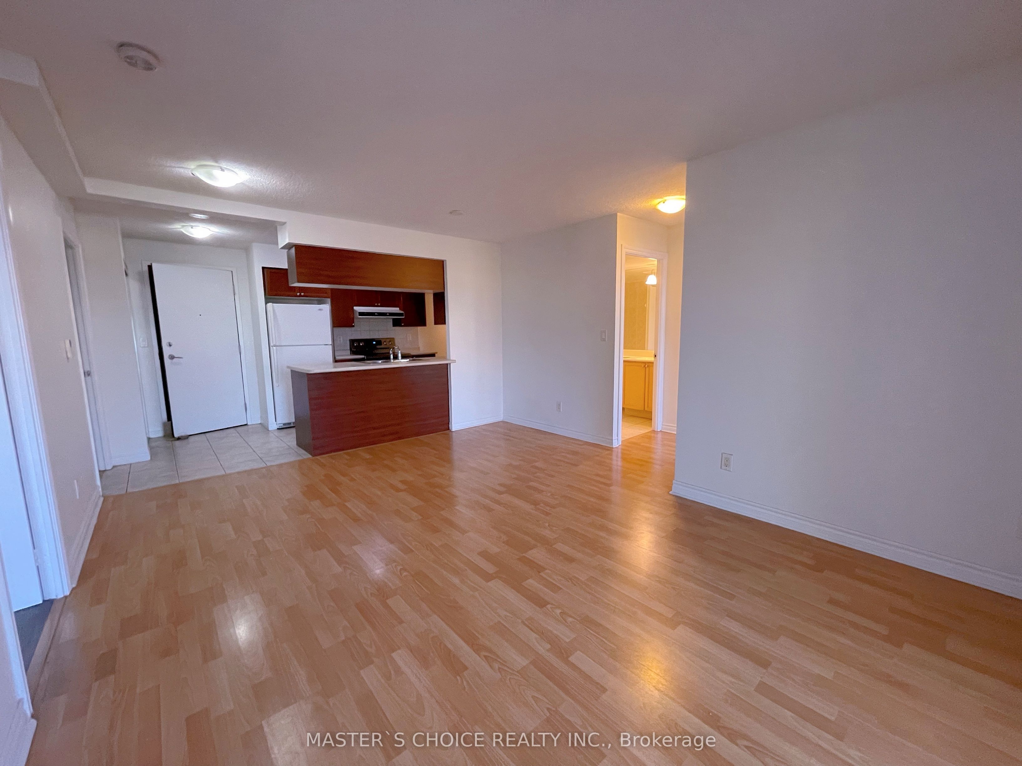 2721-3888 Duke Of York Boulevard, Mississauga, ON, L5B 4P5