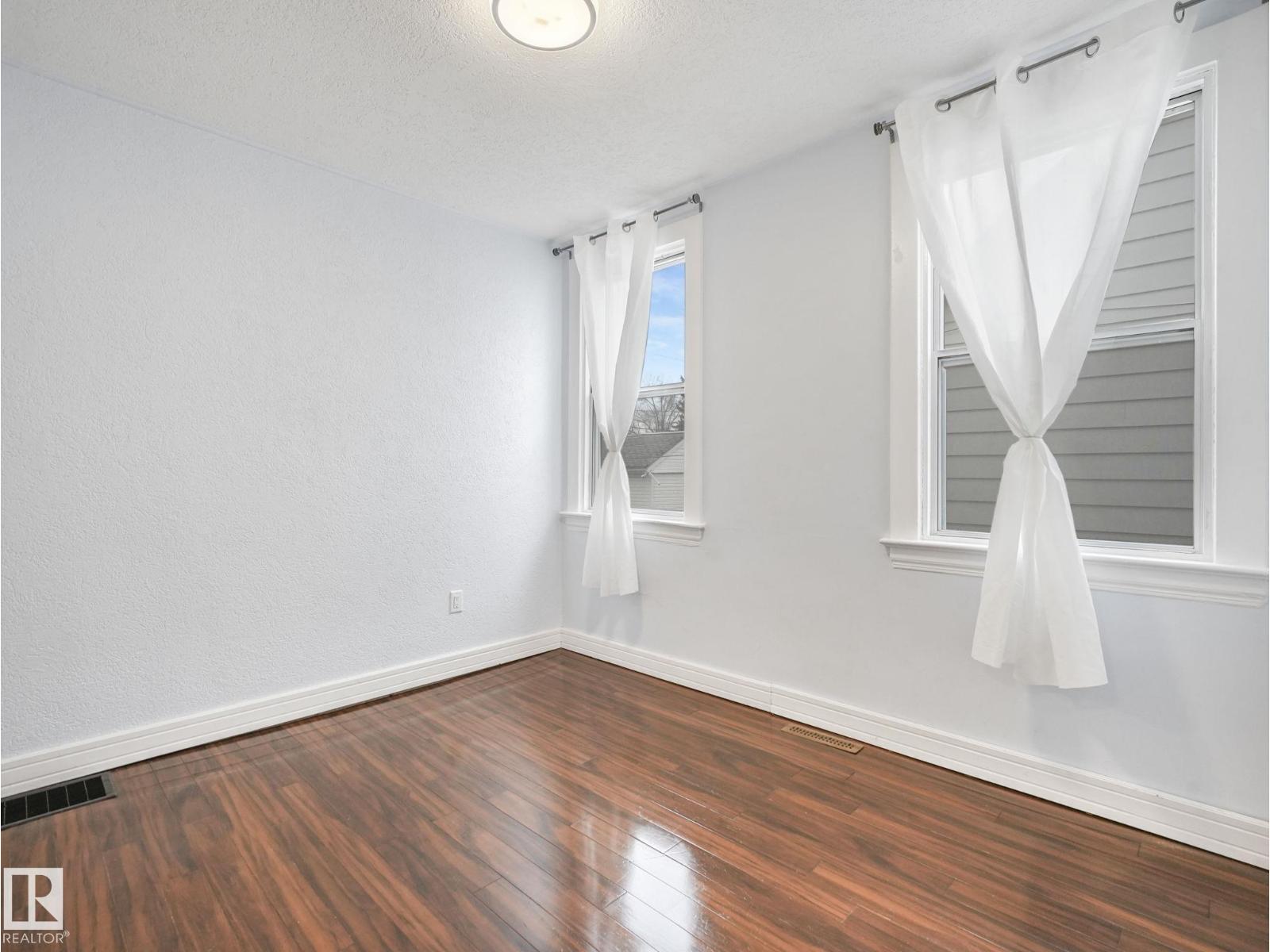 Additional image 5 of 12141 96 Street NW, Edmonton, AB, T5G1V9