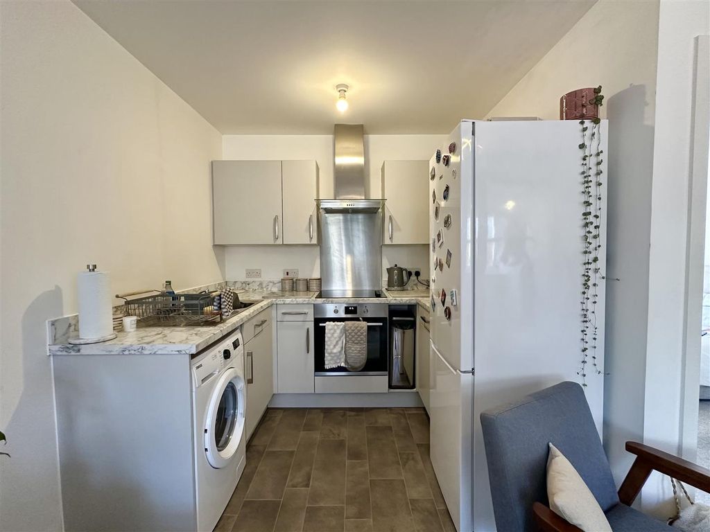 Additional image 9 of 1 bed flat for salePreston Hall Close, Bexhill TN39