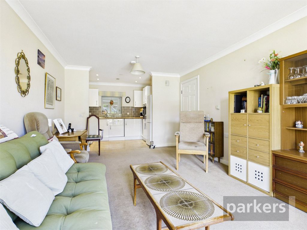 Additional image 3 of 2 bed flat for saleButtercross Lane, Witney, Oxfordshire OX28