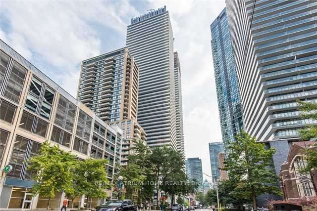 1010-42 Charles Street E, Toronto, ON, M4Y 1T4