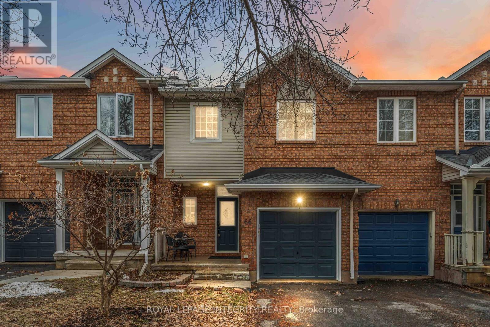 66 EAGLEVIEW STREET