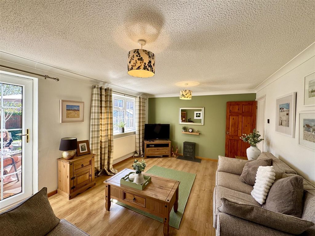 Additional image 3 of 3 bed semi-detached house for saleAcacia Avenue, Undy, Caldicot NP26