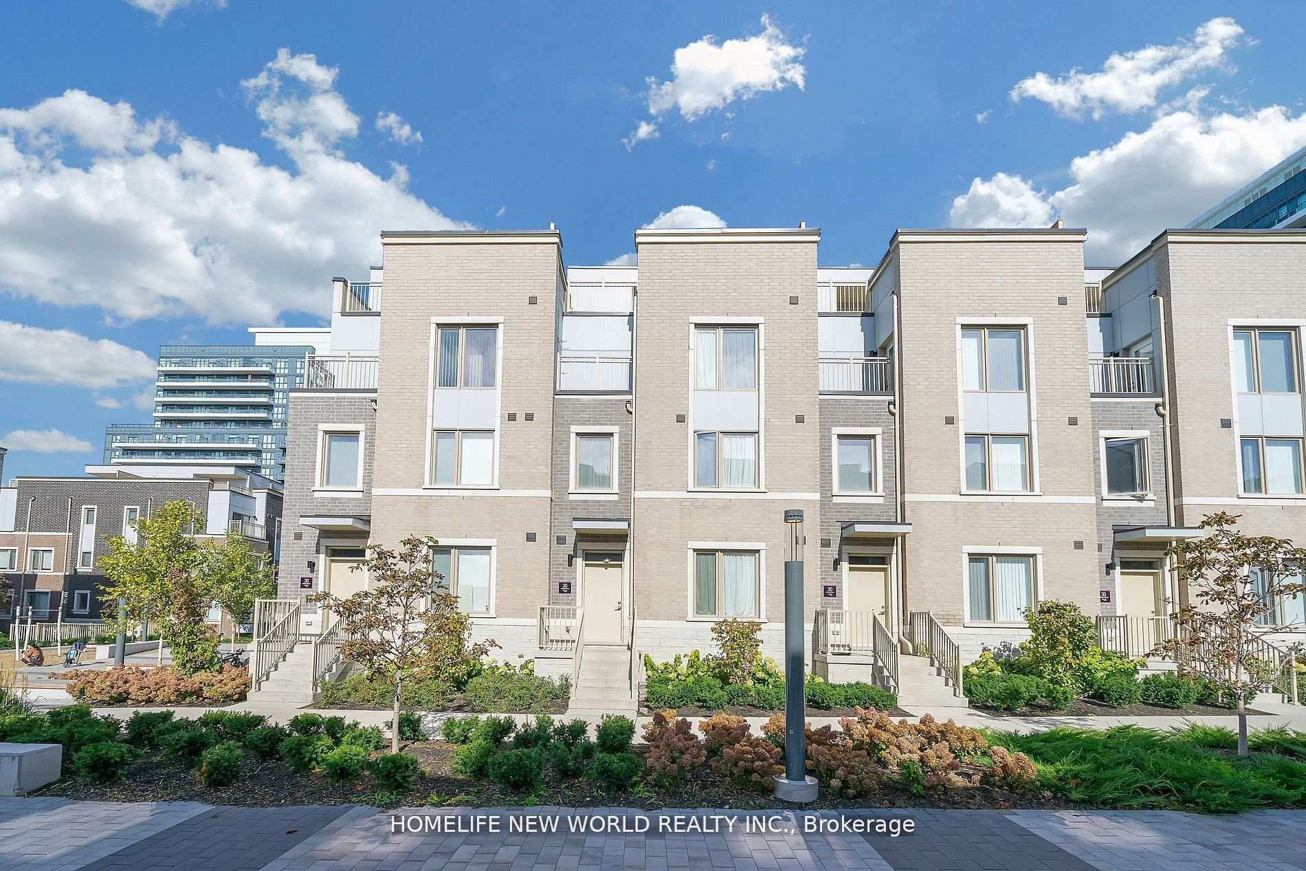 112-30 Almond Blossom Mews, Vaughan, ON, L4K 0N6