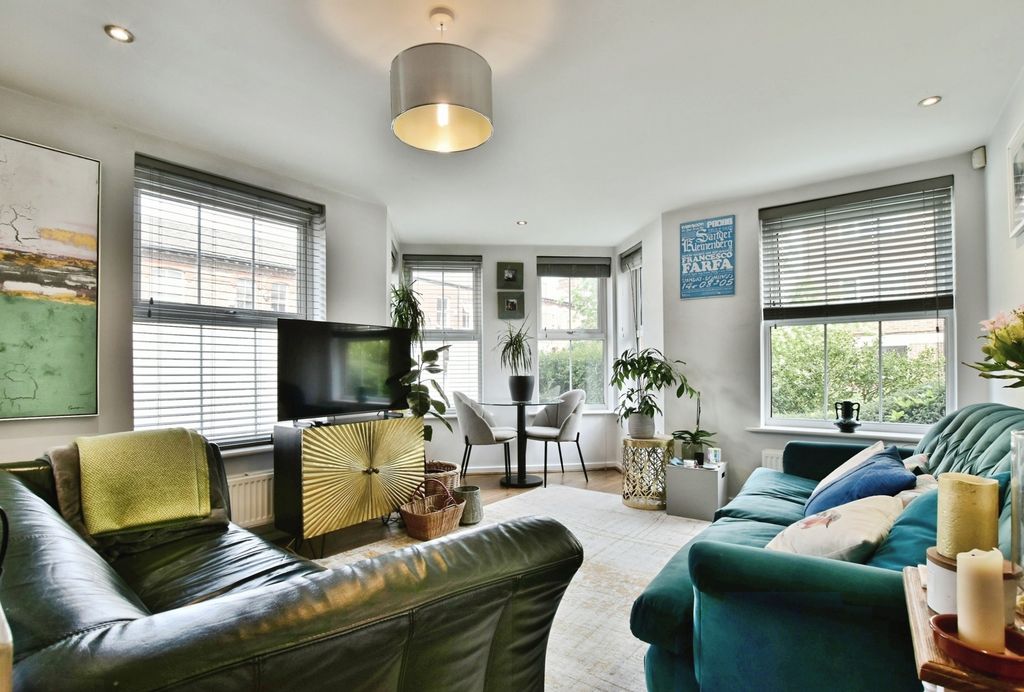Additional image 2 of 2 bed flat for saleGeorge Street, Alderley Edge, Cheshire SK9