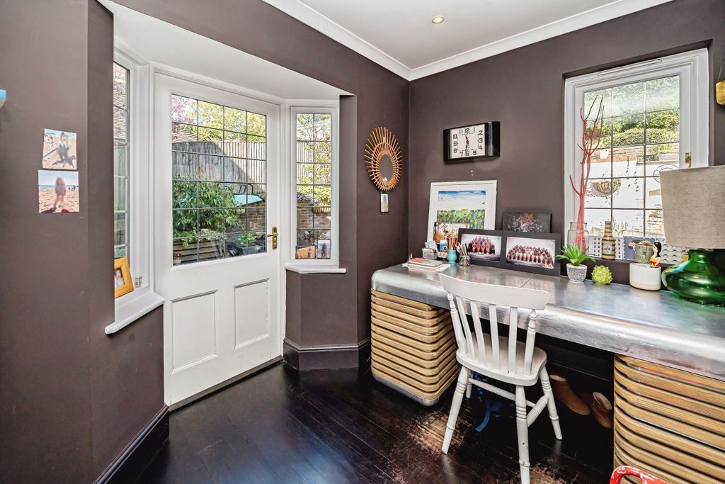Additional image 24 of 7 bed detached house for saleKings Road, Berkhamsted HP4