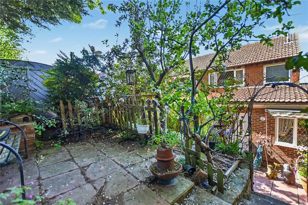 Additional image 10 of 3 bed semi-detached house for saleWheelwright Avenue, Leeds, West Yorkshire LS12