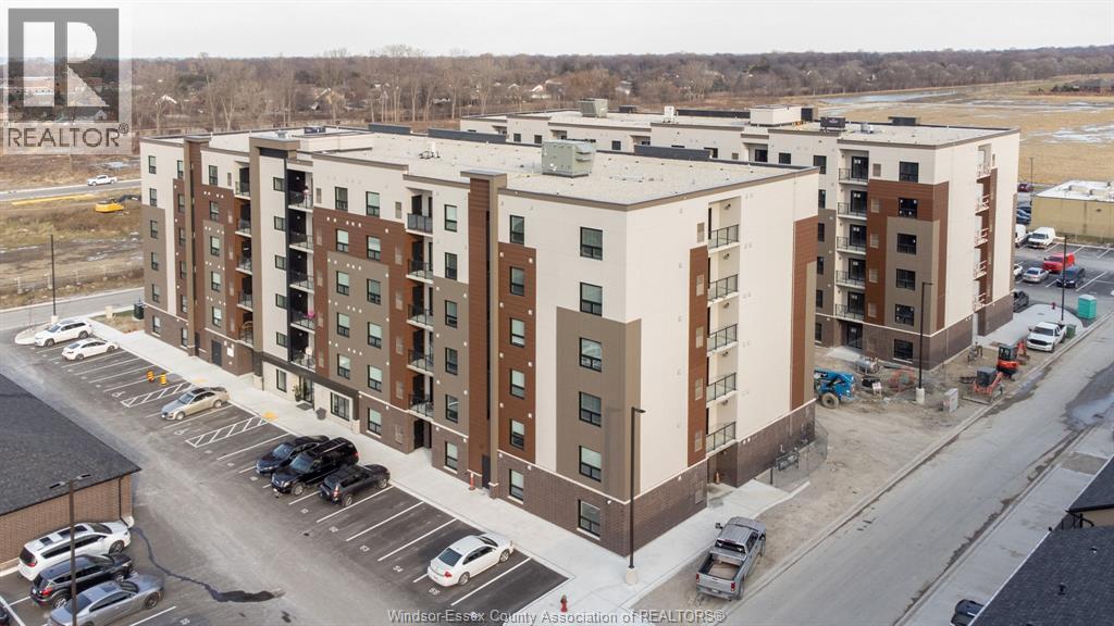 208-716 Brownstone , Tecumseh, ON, N9K0C3