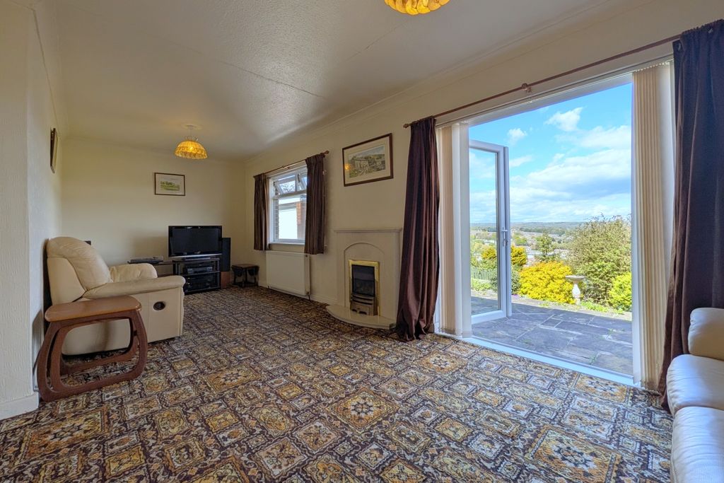 Additional image 2 of 3 bed semi-detached house for saleHealey Wood Crescent, Brighouse, West Yorkshire HD6
