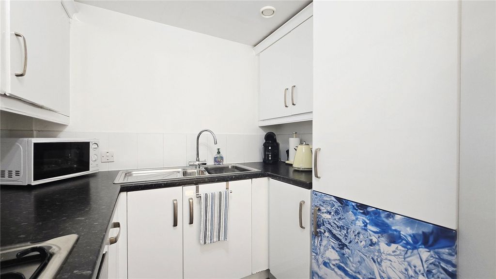 Additional image 4 of 2 bed flat for saleNewry Beach, Holyhead, Isle Of Anglesey LL65