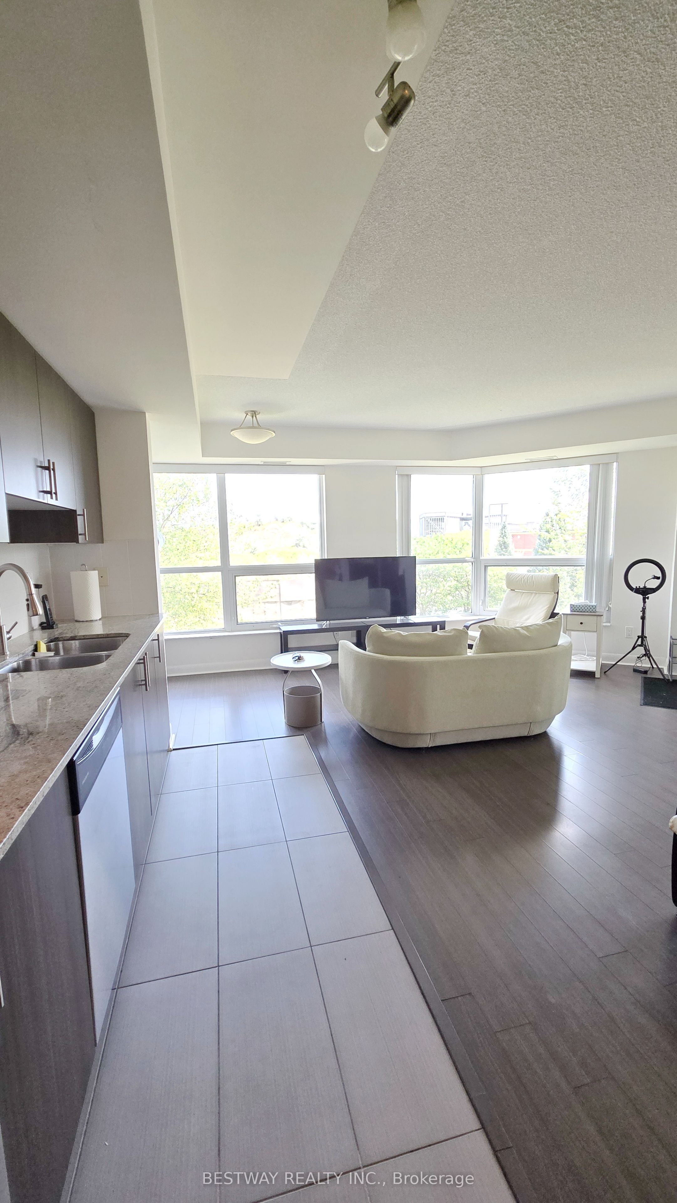 Additional image 2 of 208-75 Norman Bethune Avenue, Richmond Hill, ON, L4B 0B6