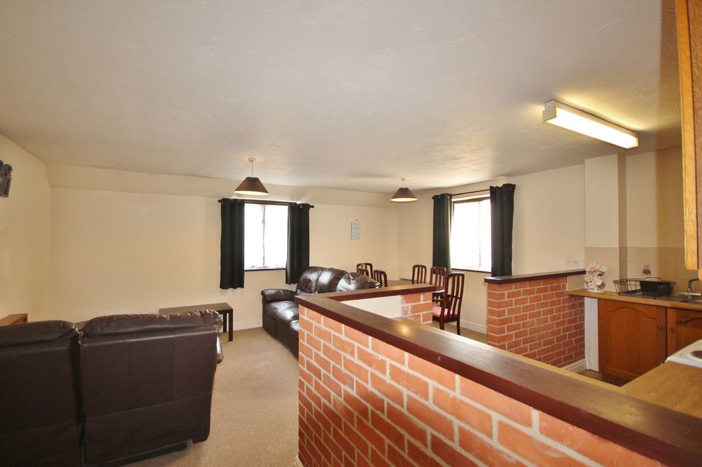 Additional image 5 of 1 bed flat for saleBurford Road, Carterton OX18