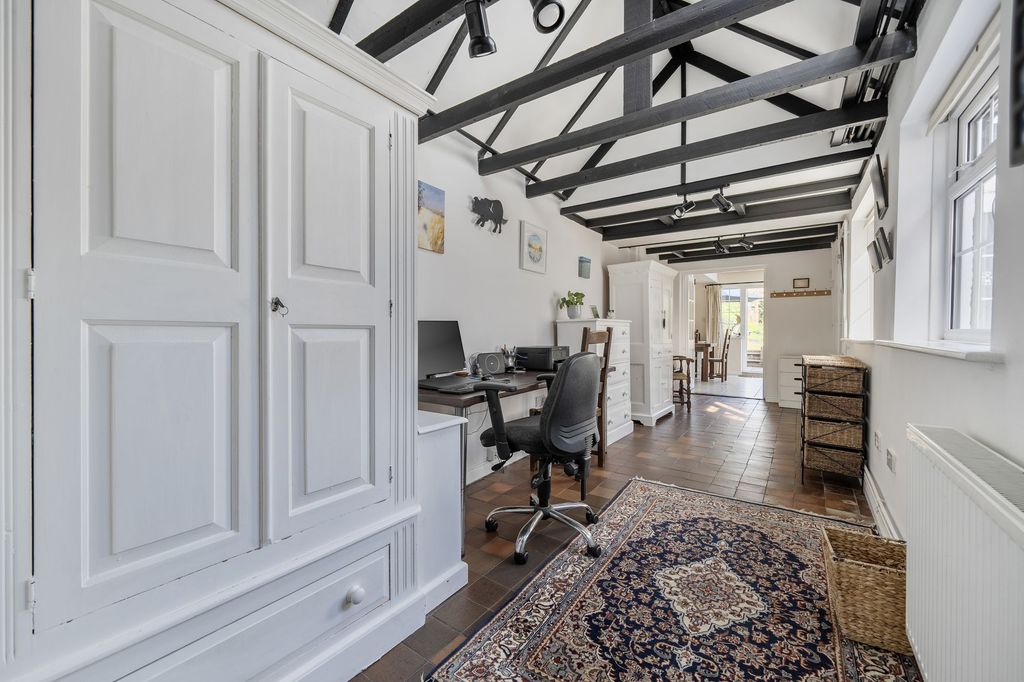 Additional image 13 of 3 bed semi-detached house for sale33 Slipper Road, Hermitage PO10