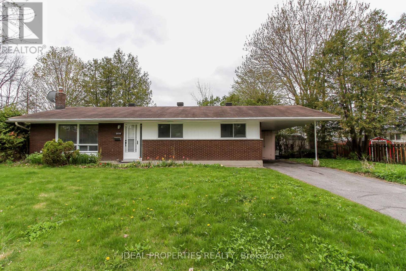 2699 STONE CRESCENT