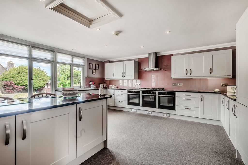 Additional image 2 of 6 bed semi-detached house for saleLower Olland Street, Bungay NR35