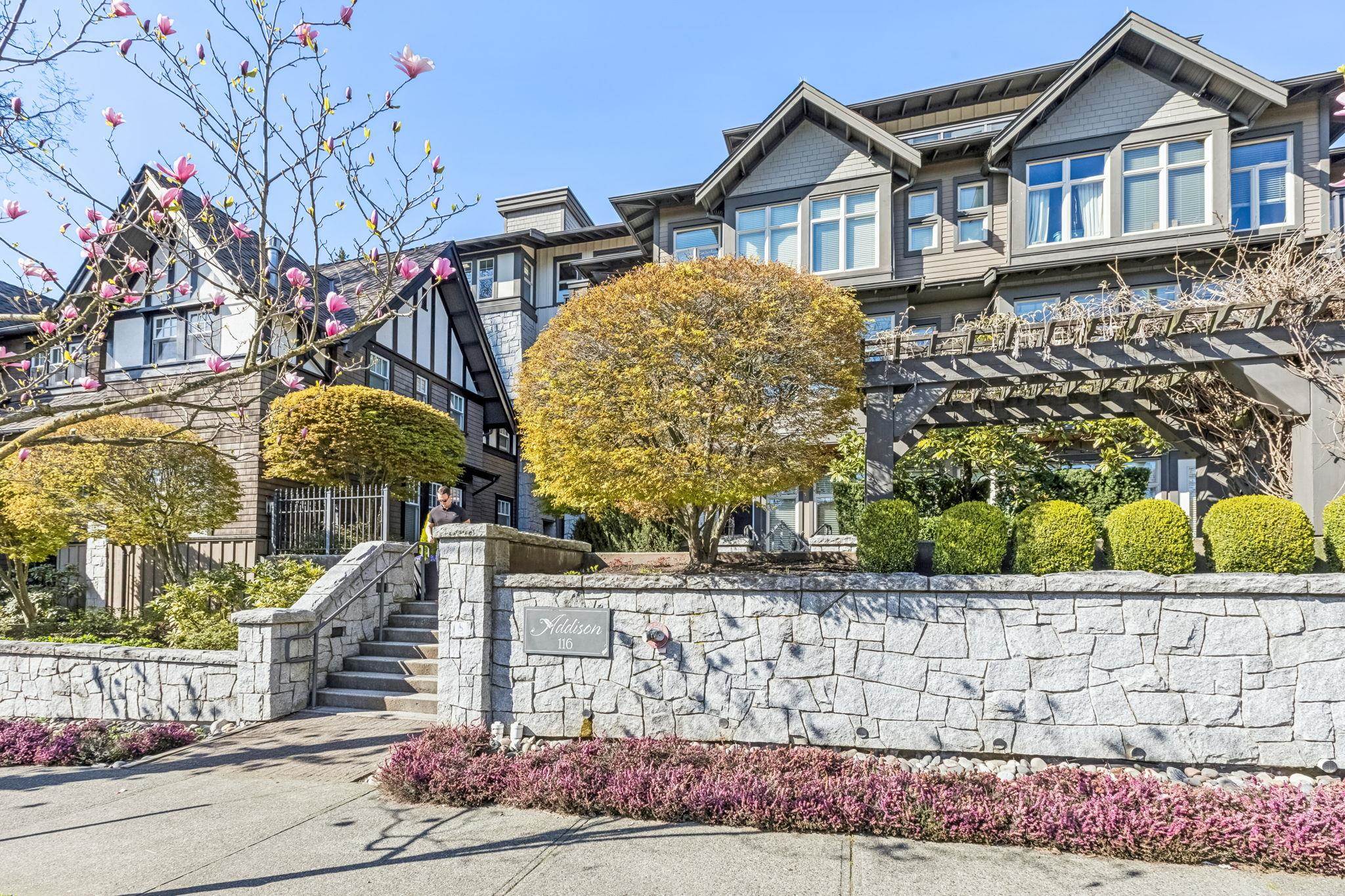Additional image 2 of 207-116 23rd Street W, North Vancouver, BC, V7M 2A9
