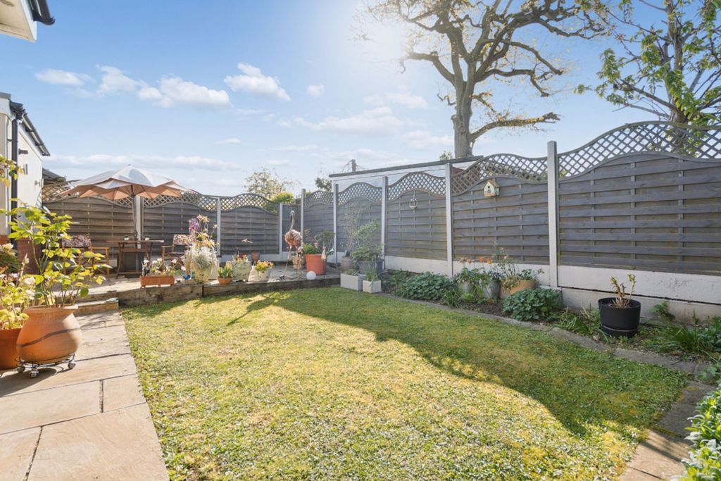 Additional image 16 of 2 bed detached bungalow for saleCompton Place, Watford WD19