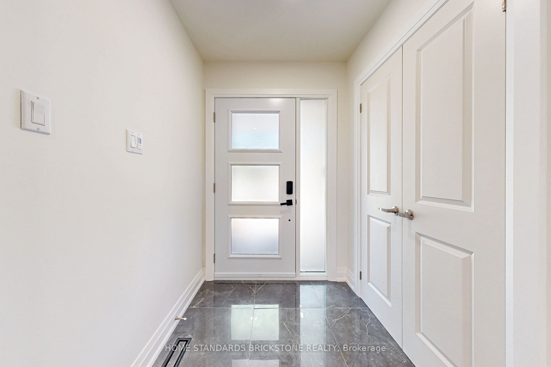 Additional image 3 of 460 Aspen Forest Drive, Oakville, ON, L6J 6H6