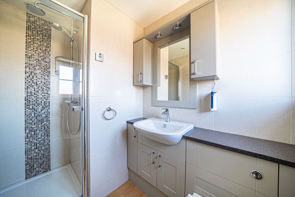 Additional image 18 of 6 bed detached house for saleElizabeth Court, Penton Corner SP11