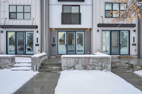 Additional image 8 of 645 53 Avenue SW, Calgary, AB, T2V0C2