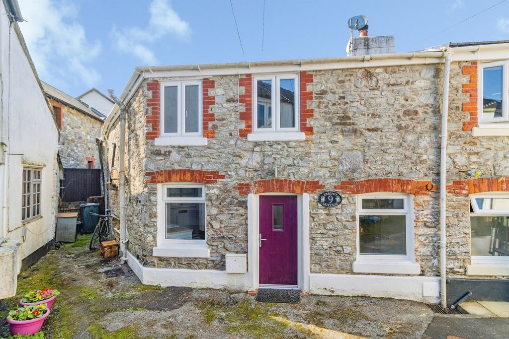 2 bed end terrace house for saleFore Street, Buckfastleigh TQ11