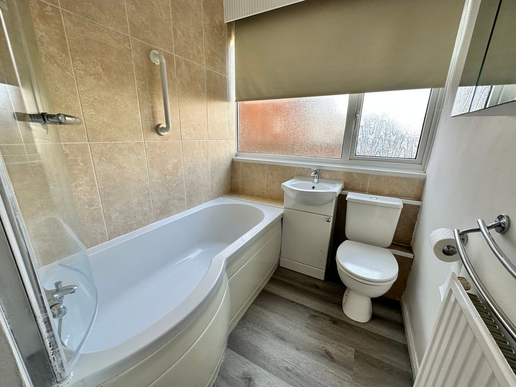 Additional image 11 of 2 bed flat for salePark Avenue, Bexhill TN39