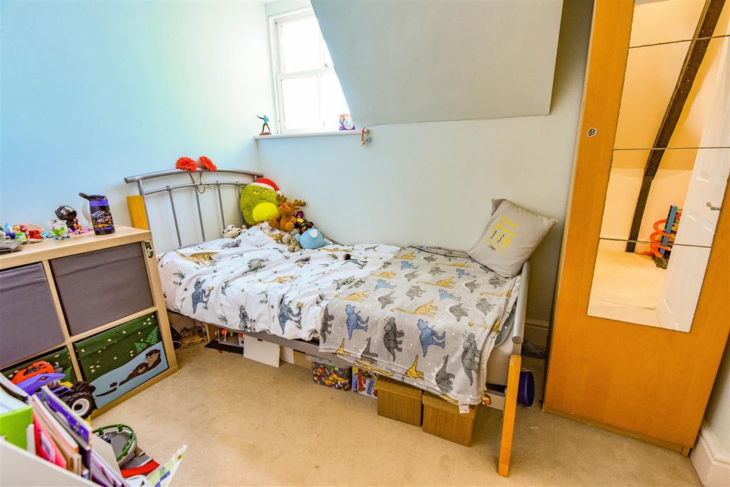 Additional image 6 of 2 bed flat for saleFitzhardinge House, Marybrook Street, Berkeley GL13