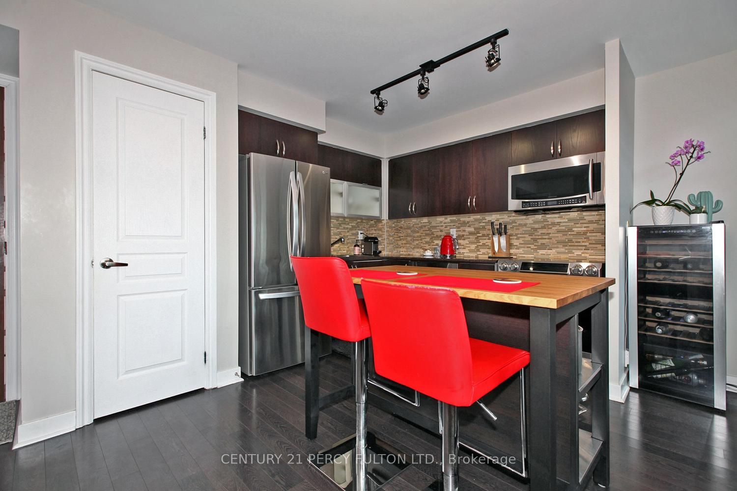 Additional image 3 of 406-80 Western Battery Road, Toronto, ON, M6K 3S1