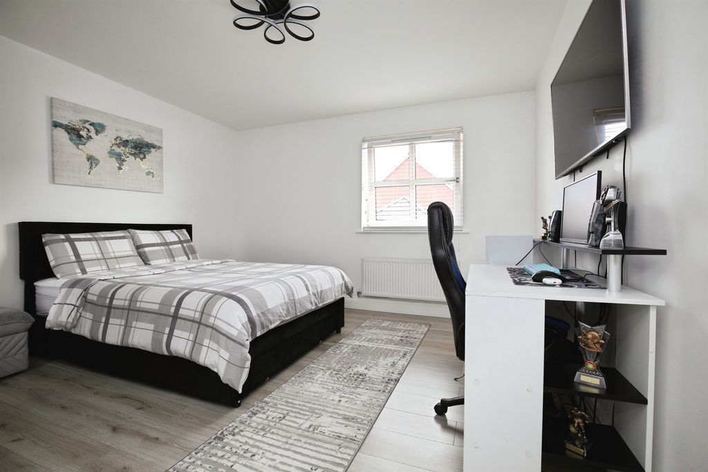 Additional image 8 of 3 bed maisonette for saleDraper Close, Andover SP11