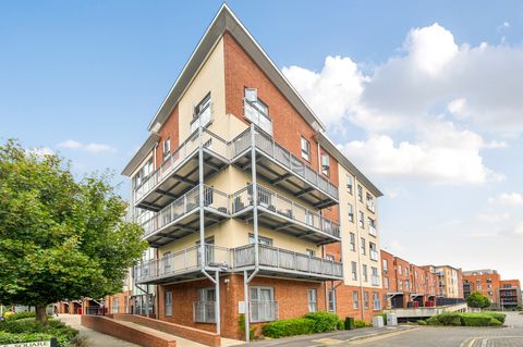 Battle Square, Reading, Berkshire RG30
