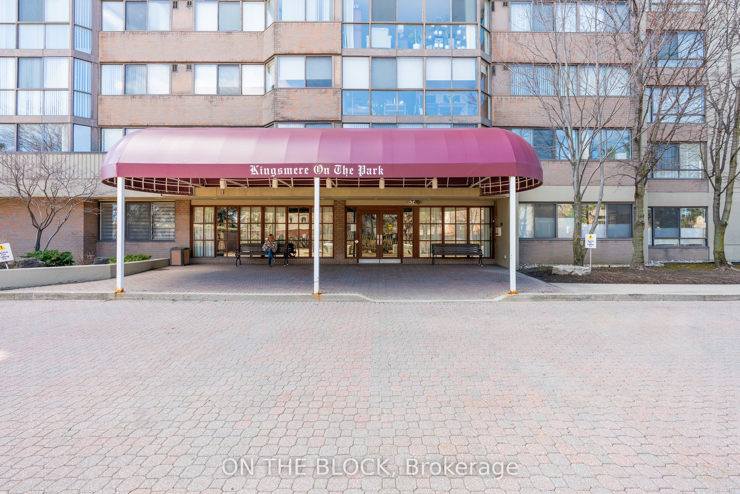 Additional image 2 of 203-880 Dundas Street W, Mississauga, ON, L5C 4H3