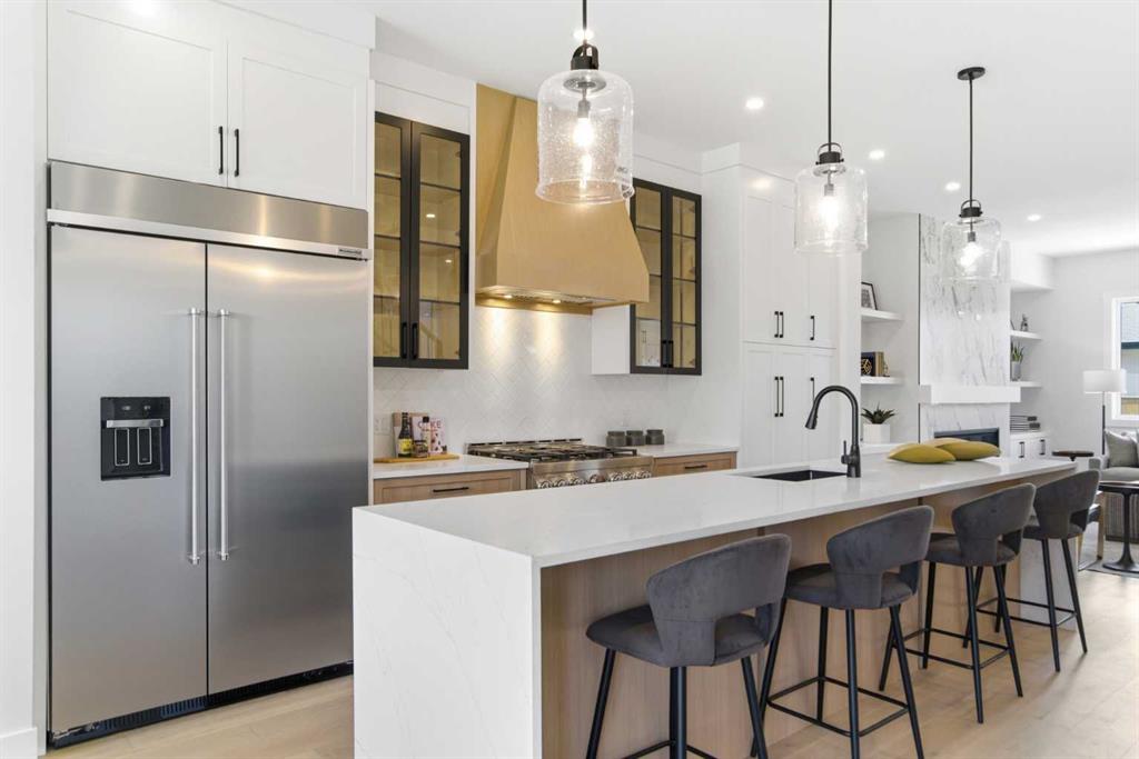Additional image 4 of 2807 25a Street SW, Calgary, AB, T3E 1Z5