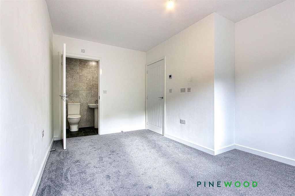 Additional image 11 of 2 bed flat for saleLaver Drive, Chesterfield S41