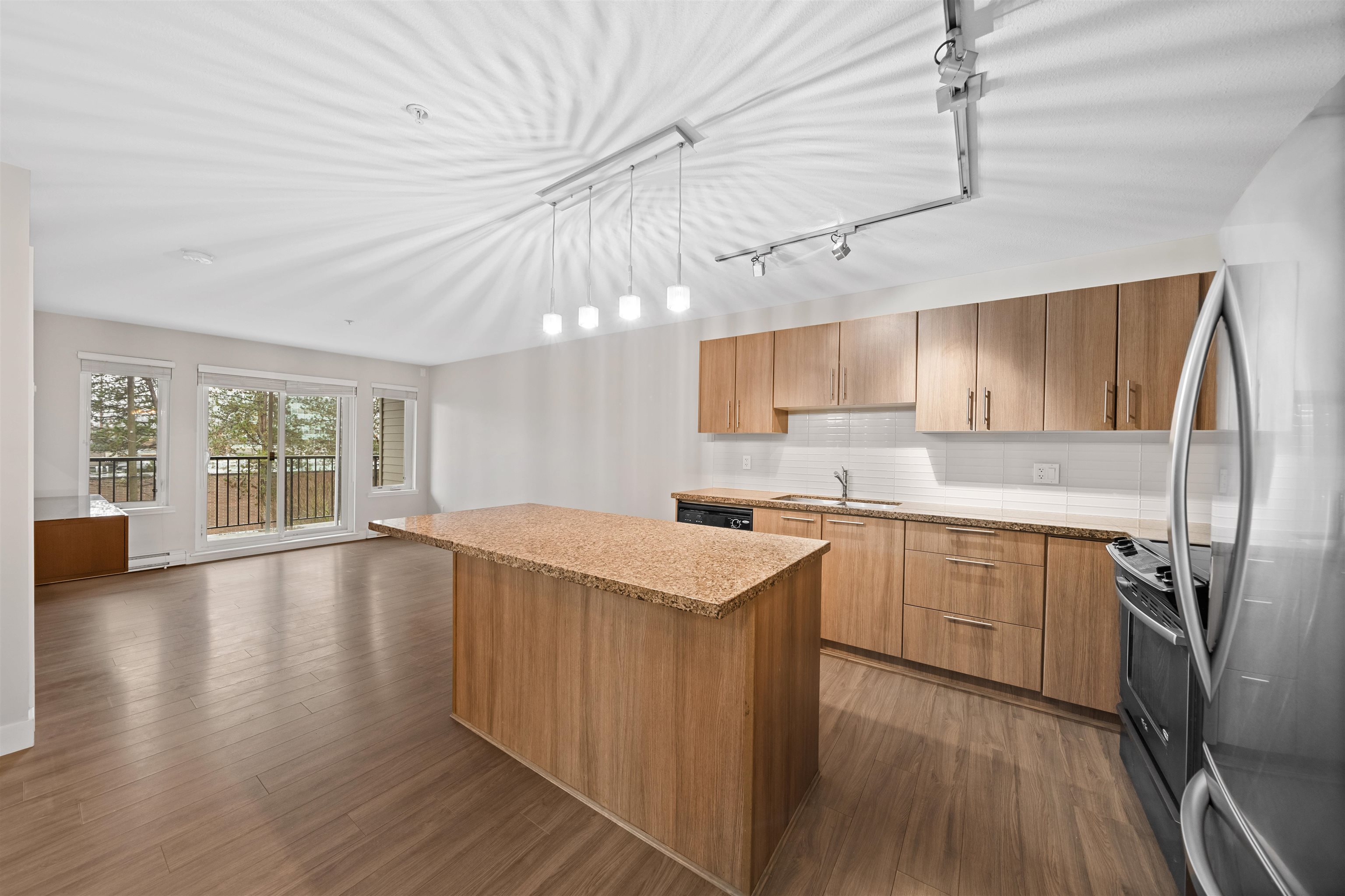 Additional image 5 of 313-12075 Edge Street, Maple Ridge, BC, V2X 9E6