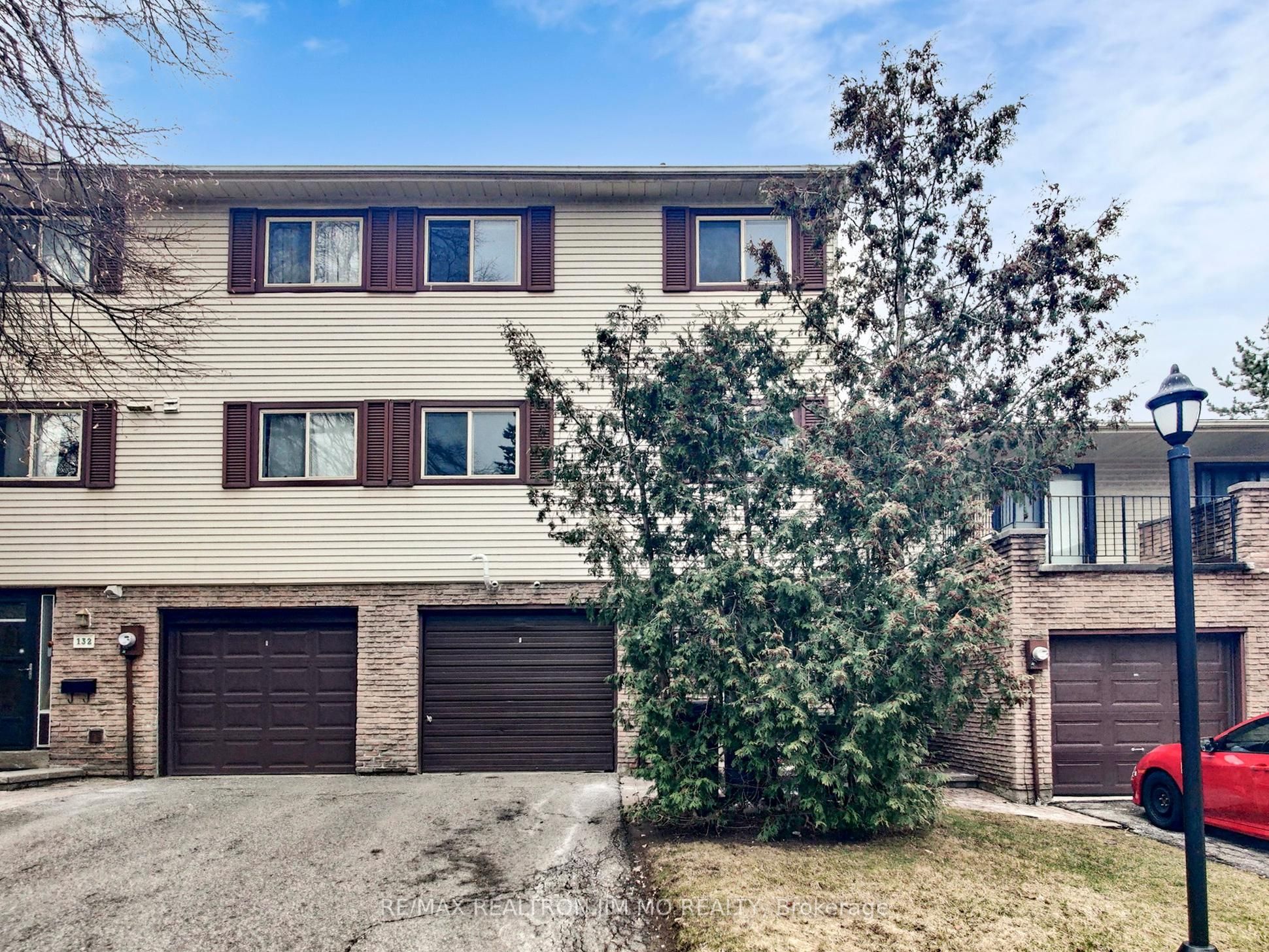 130 Jenny Wren Way, Toronto, ON, M2H 2Z2