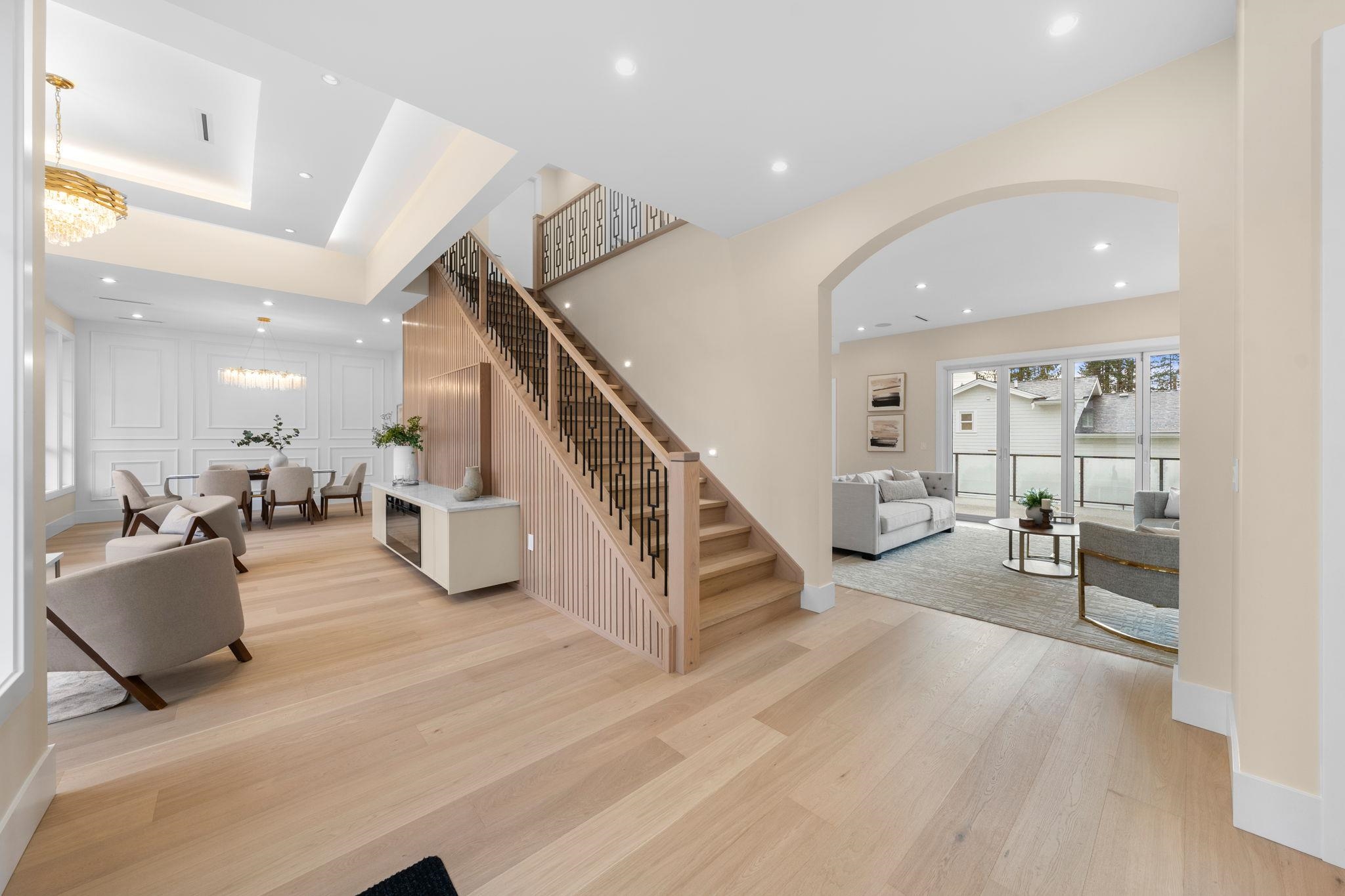 Additional image 2 of 361 22nd Street E, North Vancouver, BC, V7L 3C8