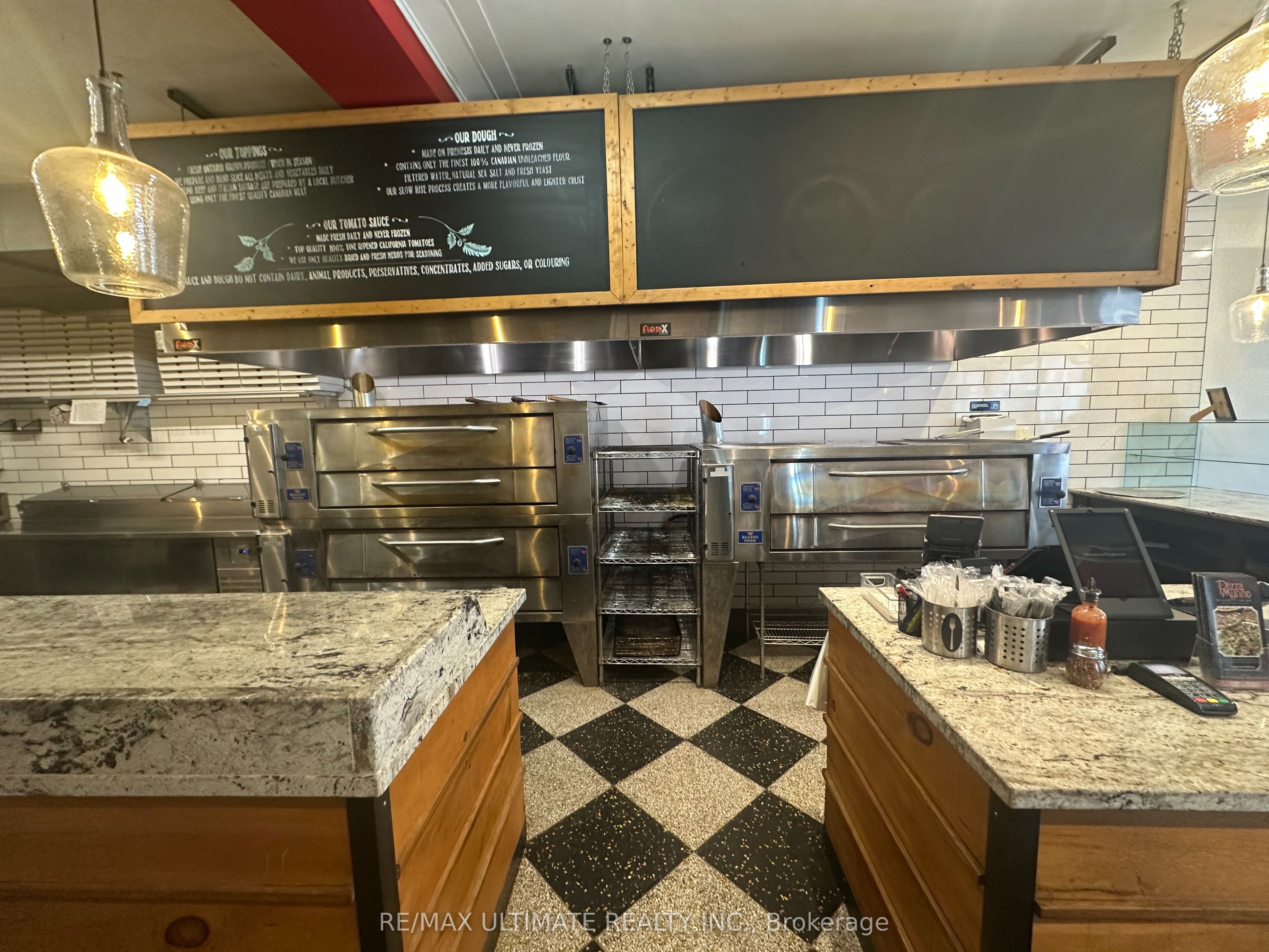 35 King Street E, Oshawa, ON, L1H 1B2