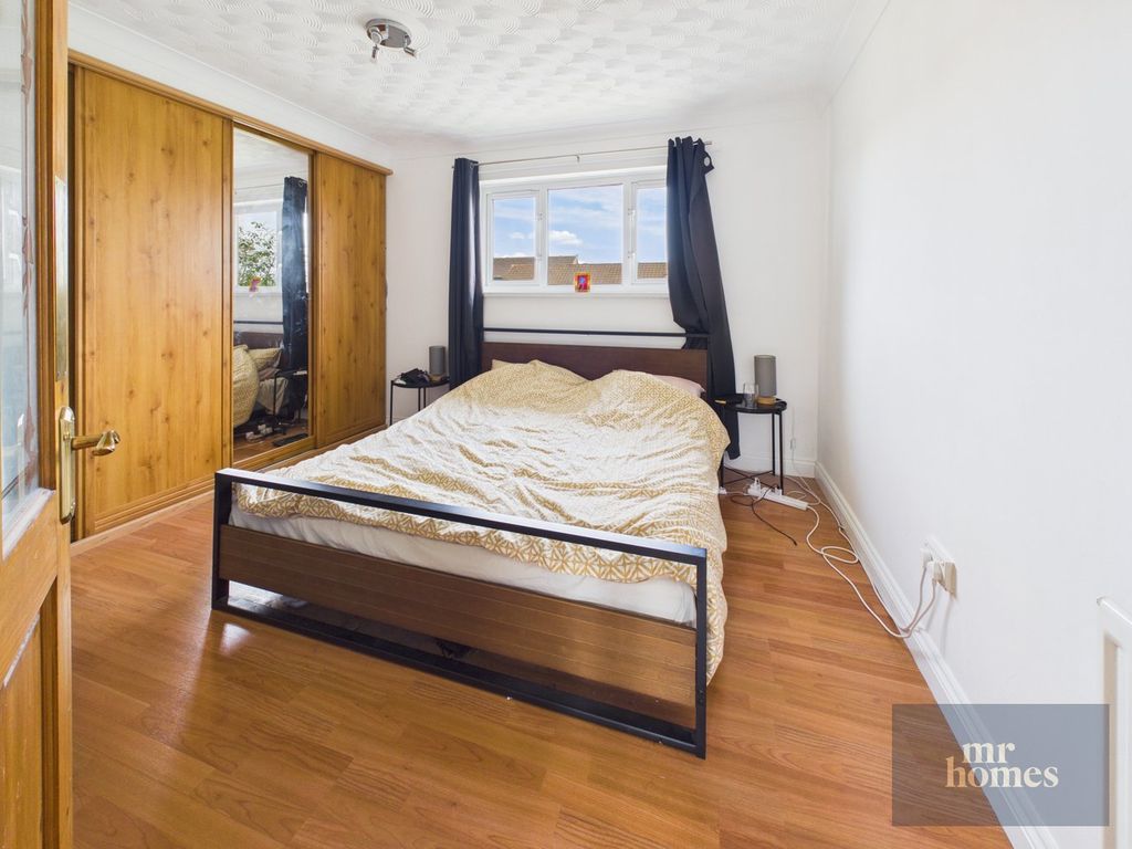 Additional image 5 of 3 bed flat for saleBeechley Drive, Fairwater, Cardiff CF5