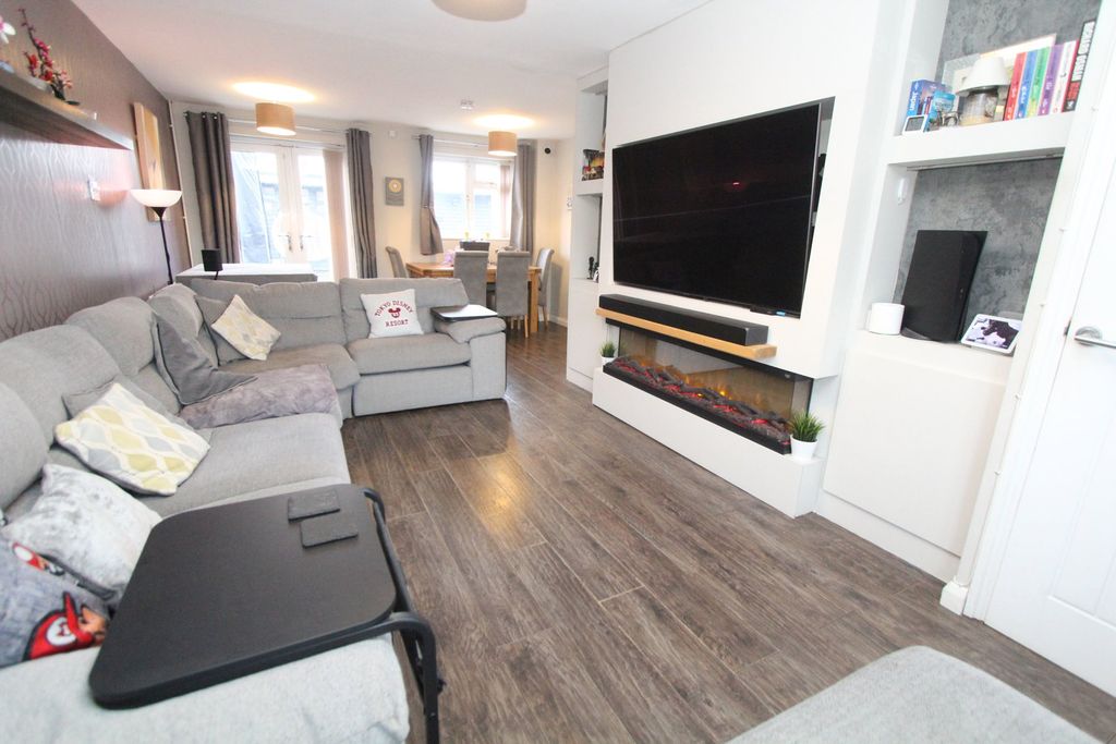 Additional image 6 of 3 bed semi-detached house for saleBewlay Close, Amblecote, Brierley Hill DY5