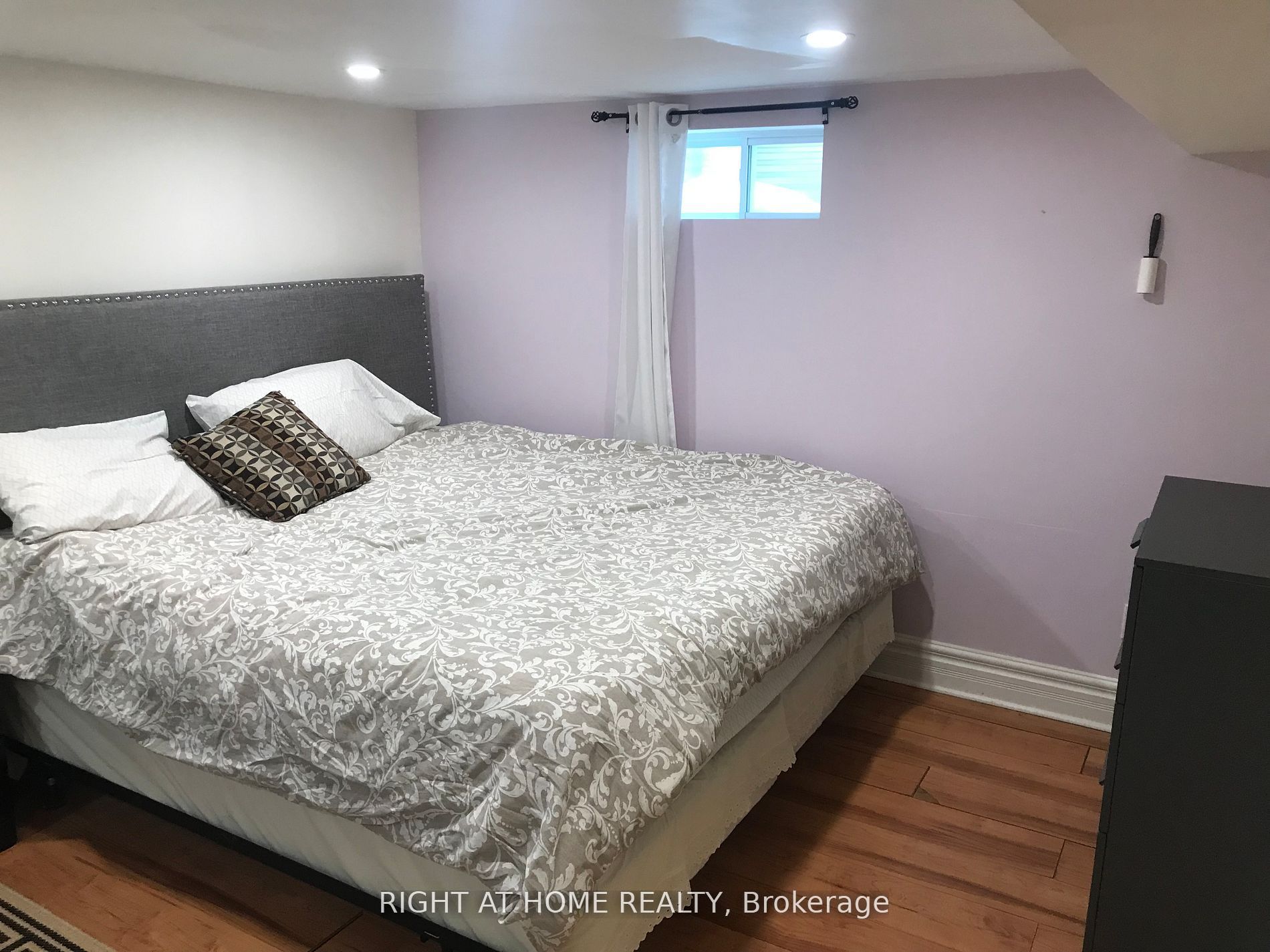 Additional image 2 of Basement-289 Laurentian Avenue, Mississauga, ON, L4Z 2S2