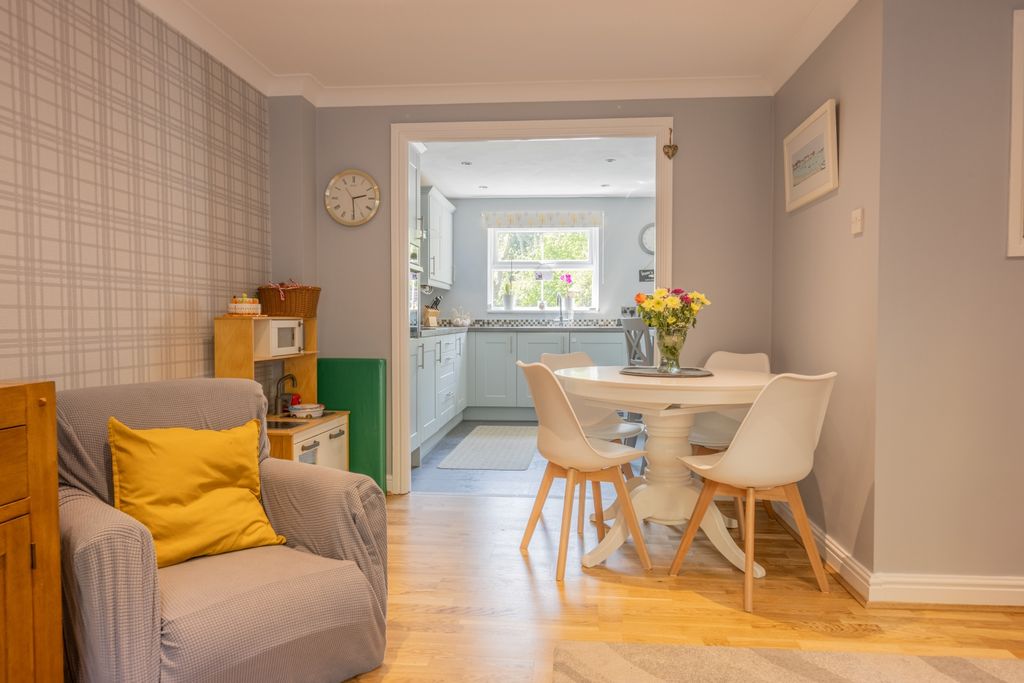 Additional image 3 of 4 bed semi-detached house for saleStow Park Drive, Newport NP20